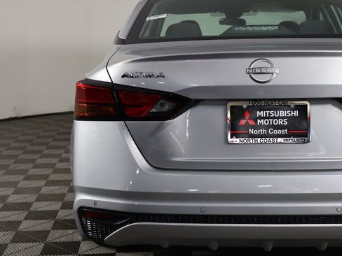 Used 2023 Nissan Altima 2.5 SV image 12