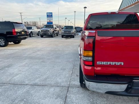 Used 2005 GMC Sierra 1500 SLE w/ Light Duty Power Package image 13