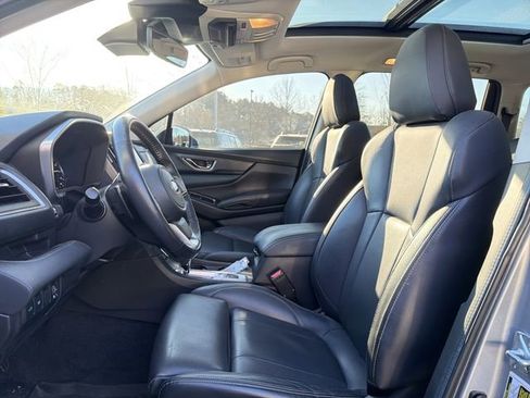 Used 2023 Subaru Ascent Limited w/ Technology Package image 7