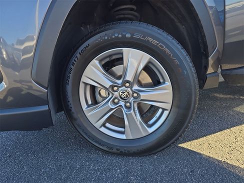 Used 2024 Toyota RAV4 XLE image 27