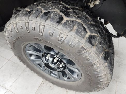 Used 2022 Ford F250 Lariat w/ Tremor Off-Road Package AWD/4WD image 3