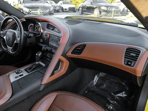 Used 2016 Chevrolet Corvette Z06 w/ 3LZ Preferred Equipment Group image 10