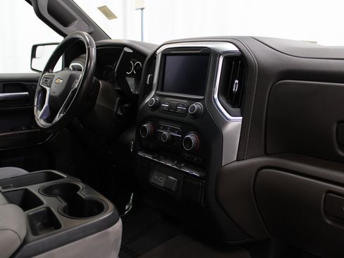 Used 2021 Chevrolet Silverado 1500 LT image 31