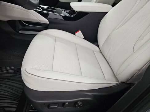 New 2026 Buick Envision Avenir image 14