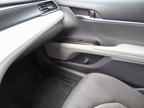 Used 2023 Toyota Camry LE image 20