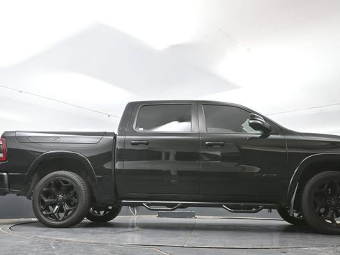 Used 2019 RAM 1500 Laramie AWD/4WD image 24