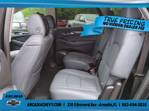 Used 2021 Buick Enclave Essence FWD image 15