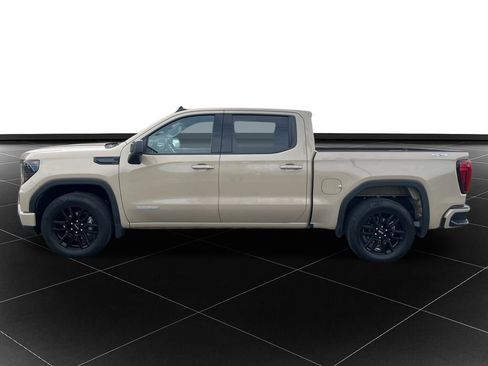 Used 2022 GMC Sierra 1500 Elevation image 2