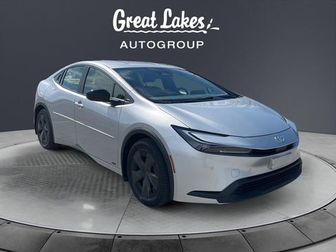 Used 2024 Toyota Prius LE image 7