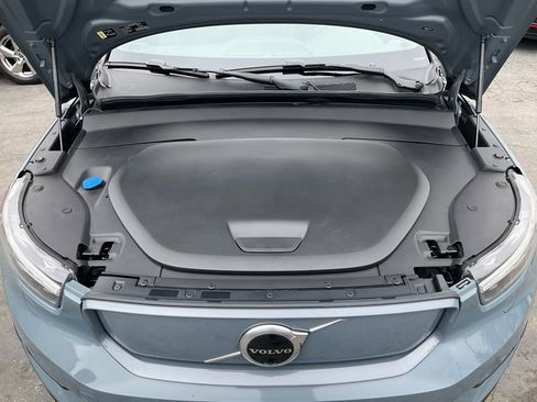 Used 2021 Volvo XC40 P8 Recharge AWD/4WD image 11