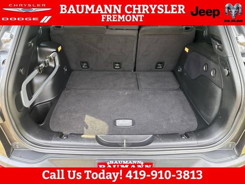 Used 2016 Jeep Cherokee Latitude w/ Safety/Convenience Group AWD/4WD image 22