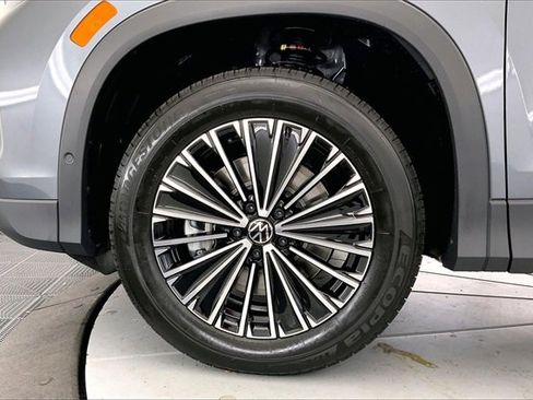 New 2026 Volkswagen Tiguan S image 12