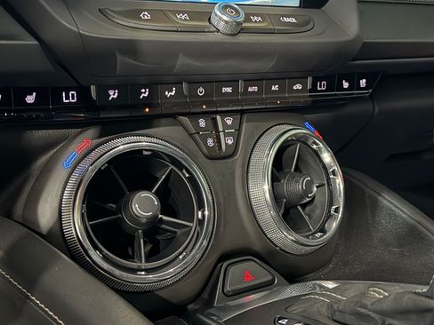 Used 2016 Chevrolet Camaro SS RWD image 36