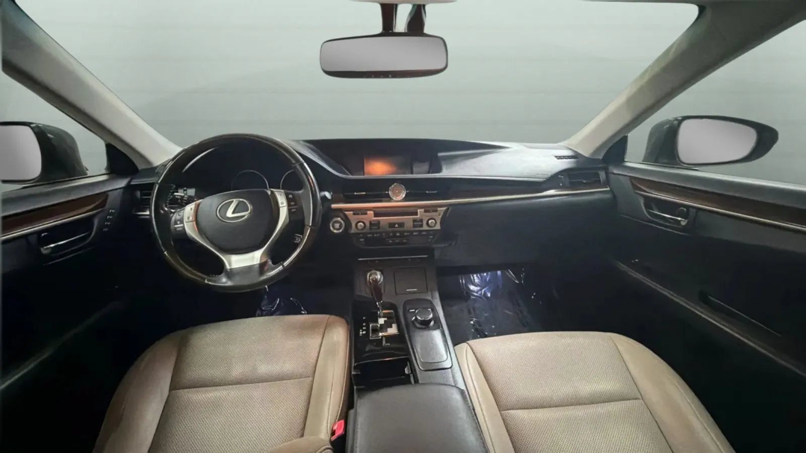 Used 2014 Lexus ES 350 w/ Premium Package FWD image 9