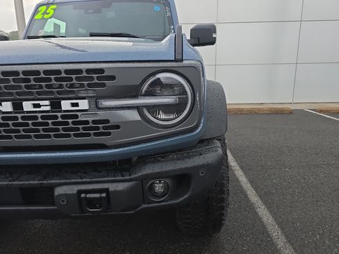 New 2025 Ford Bronco Badlands image 10