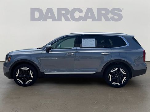 Used 2023 Kia Telluride S FWD image 4