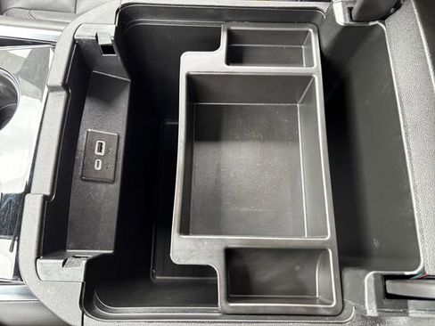 Used 2025 Chevrolet Tahoe Z71 image 21