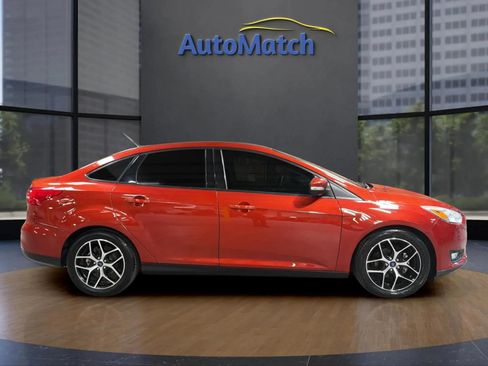 Used 2018 Ford Focus SEL FWD image 13