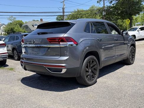 Used 2023 Volkswagen Atlas Cross Sport SE w/ Black Wheel Package AWD/4WD image 5