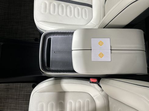 Used 2025 Rivian R1T Adventure AWD/4WD image 29