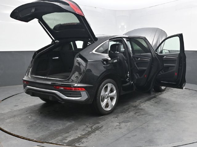 Used 2021 Audi Q5 Prestige w/ Prestige Package AWD/4WD image 48