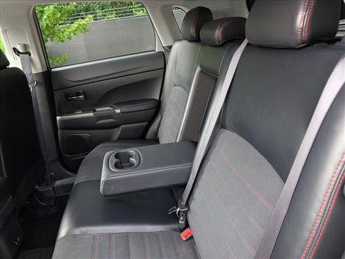 Used 2024 Mitsubishi Outlander Sport AWD image 25