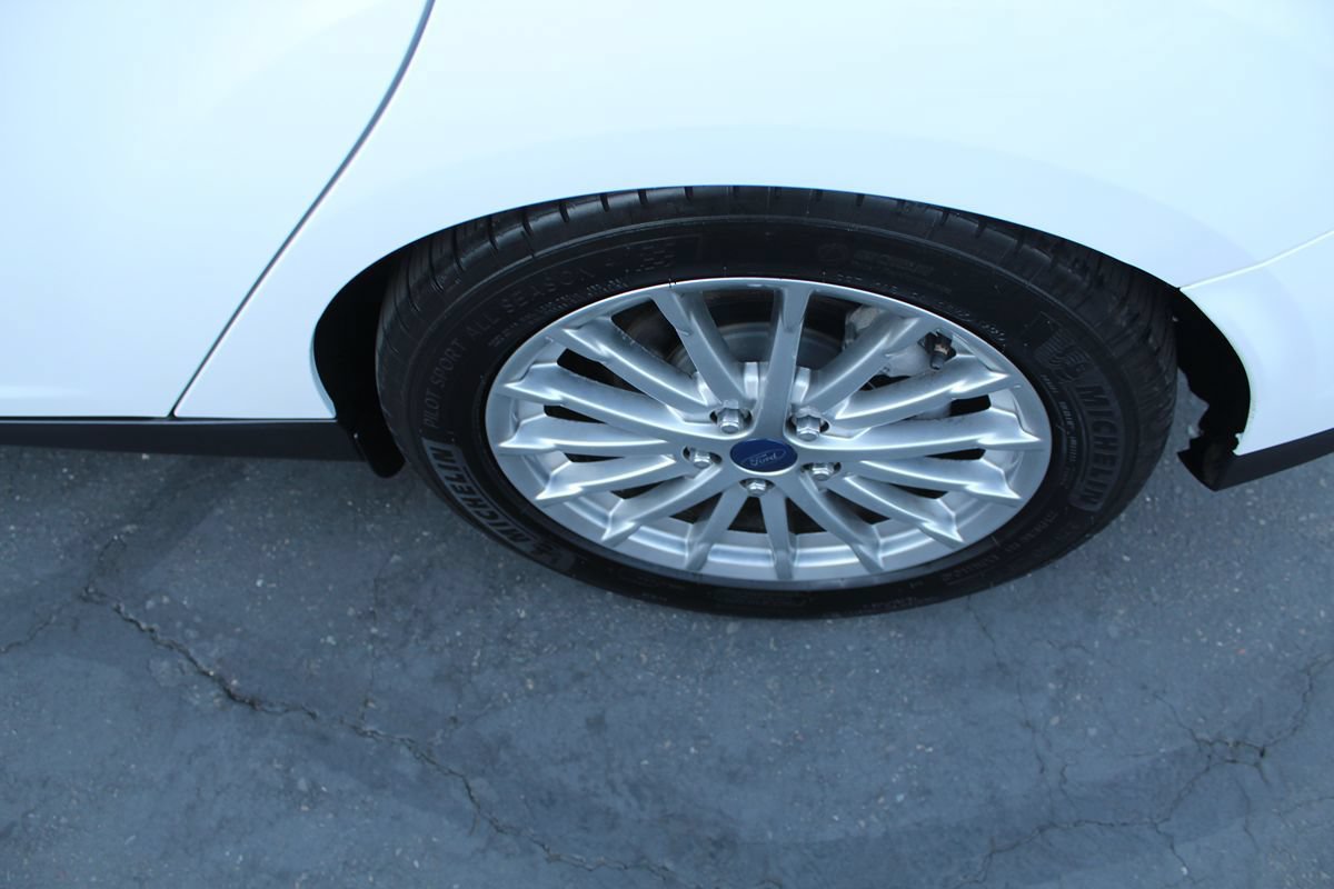 Used 2014 Ford Focus Electric Hatchback FWD image 13