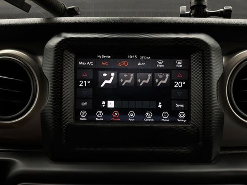 Used 2021 Jeep Wrangler Unlimited Sport AWD/4WD image 27