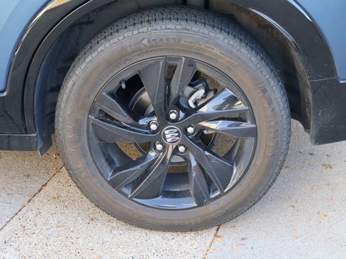 Used 2024 Buick Encore GX Sport Touring FWD image 27