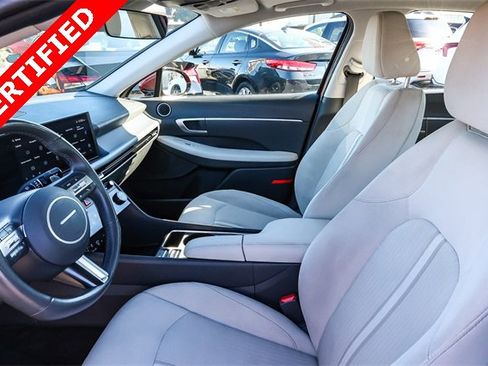Certified 2024 Hyundai Sonata SEL w/ Convenience Package image 21