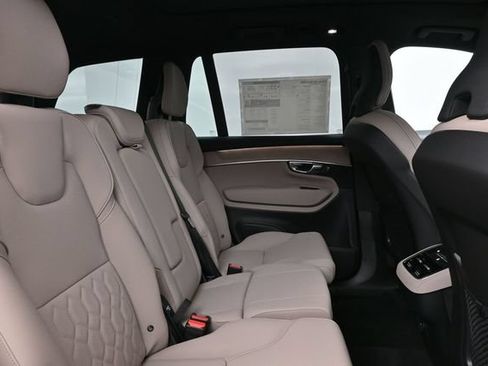 New 2026 Volvo XC90 B6 Plus AWD/4WD image 32