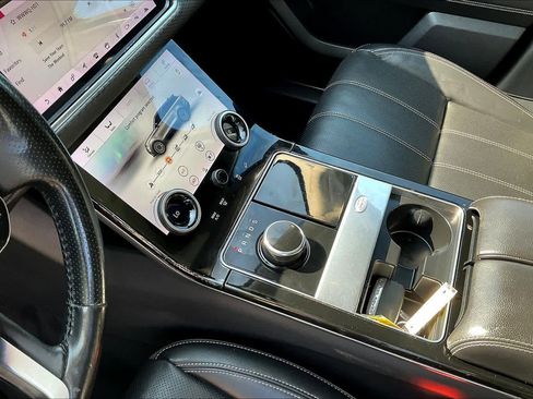 Used 2019 Land Rover Range Rover Velar S AWD/4WD image 17