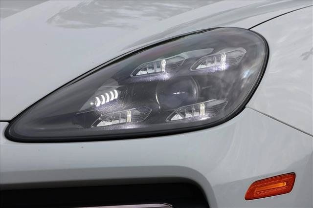 Used 2019 Porsche Cayenne AWD/4WD image 10