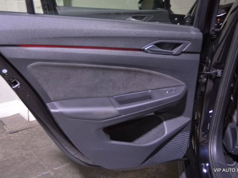 Used 2023 Volkswagen GTI S image 9