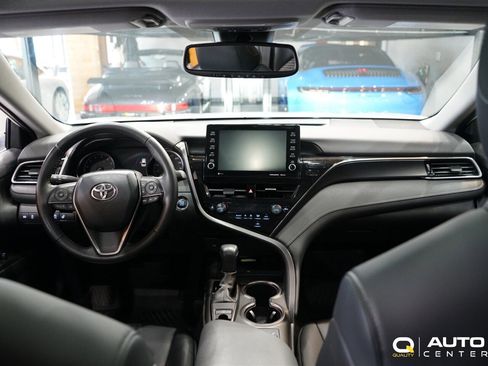 Used 2022 Toyota Camry SE AWD/4WD image 16