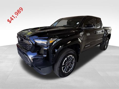 Certified 2024 Toyota Tacoma TRD Sport w/ TRD Sport Upgrade Package AWD/4WD image 4