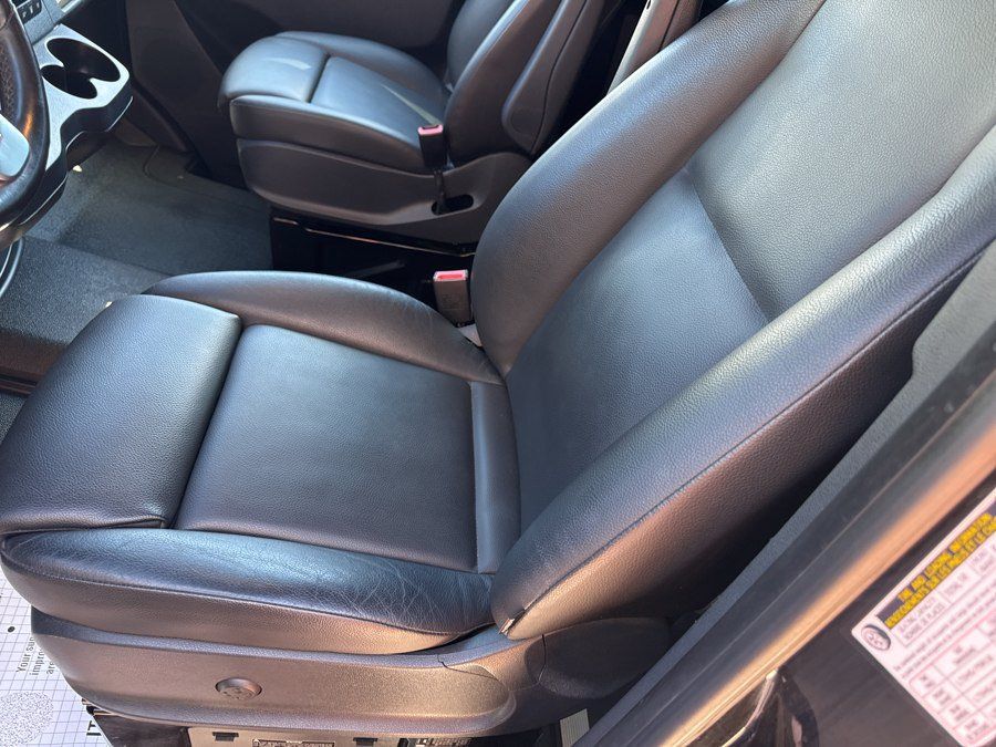 Used 2020 Mercedes-Benz Sprinter 2500 image 18