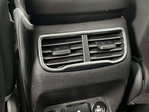 Used 2022 Hyundai Santa Fe Calligraphy image 23