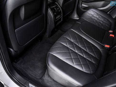 Used 2023 BMW X6 xDrive40i w/ M Sport Package image 17