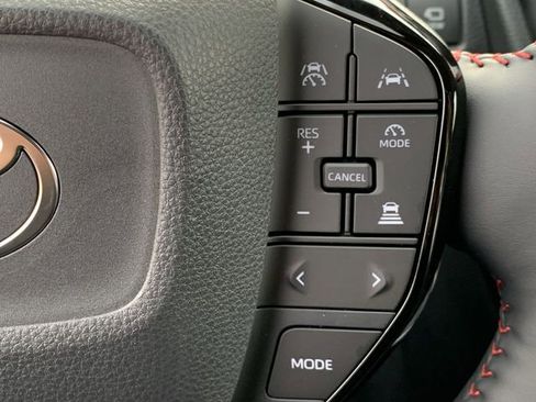New 2025 Toyota Prius Plug-In Hybrid FWD image 29
