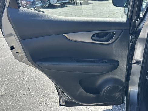 Used 2020 Nissan Rogue Sport S FWD image 21