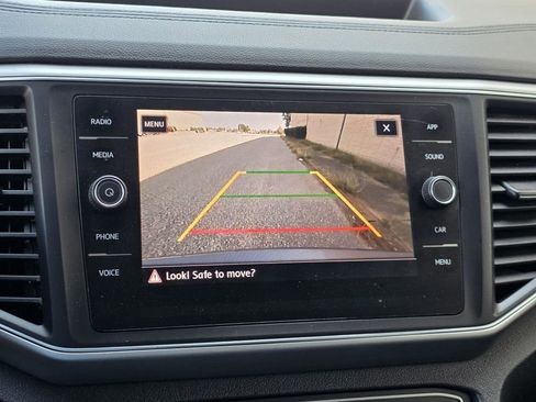 Used 2018 Volkswagen Atlas SE AWD/4WD image 14