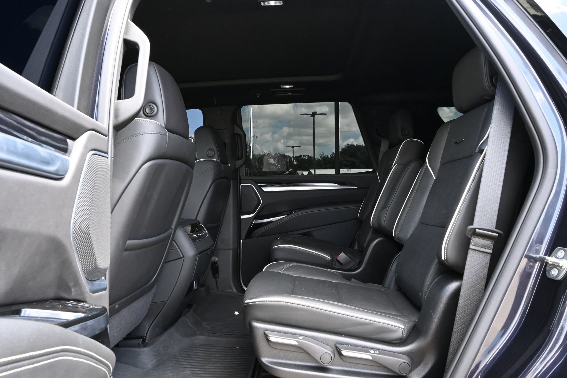 Certified 2026 Cadillac Escalade Sport w/ Touring Package AWD/4WD image 20