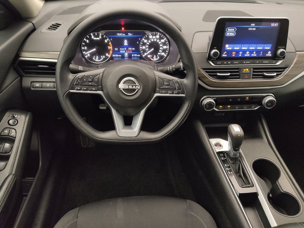 Used 2025 Nissan Altima 2.5 SV FWD image 22