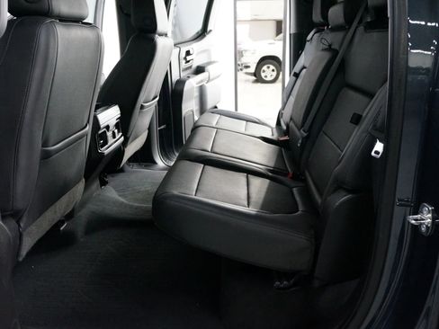 Used 2019 Chevrolet Silverado 1500 LT Trail Boss image 30