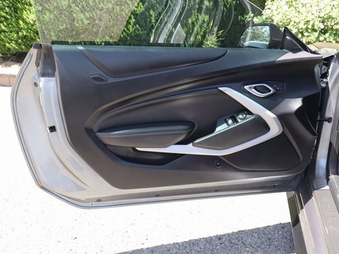 Used 2021 Chevrolet Camaro SS RWD image 17