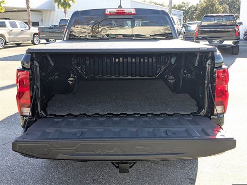 Certified 2024 Chevrolet Colorado LT w/ LT Convenience Package image 5