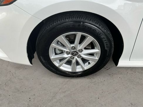Used 2025 Toyota Camry LE FWD image 14