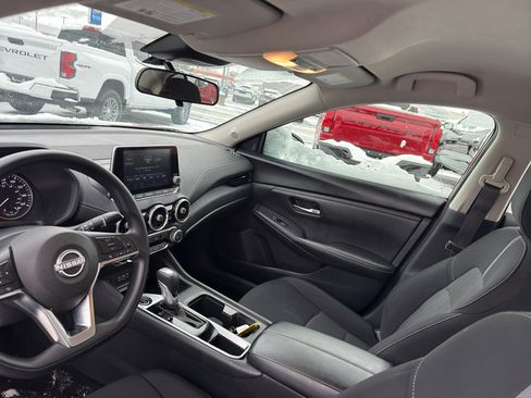 Certified 2024 Nissan Sentra SV image 25