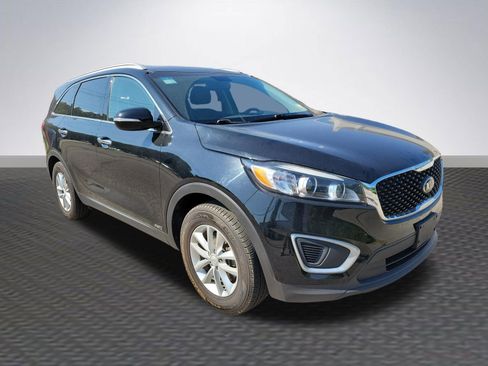 Used 2018 Kia Sorento AWD image 1